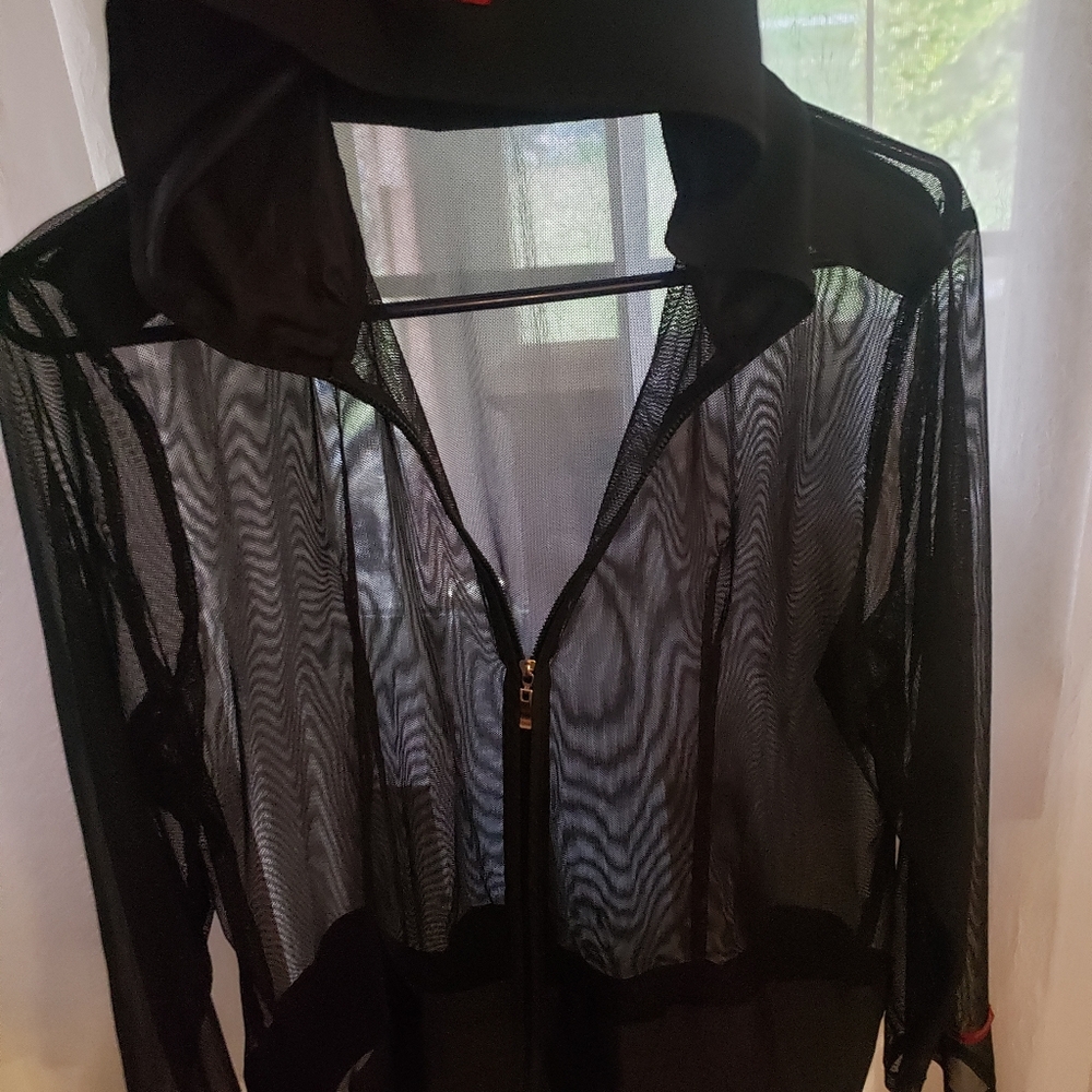 Mesh light hooded zippered top, black, M